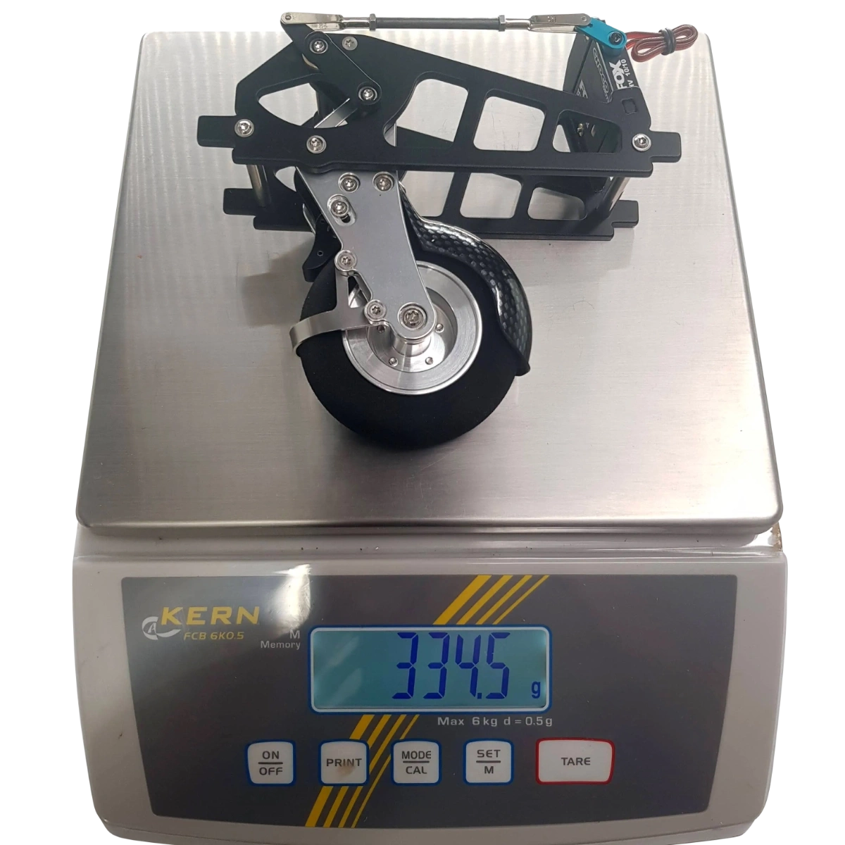 Einziehfahrwerk Slim-Line im Maßstab 1:4,5 mit einem Rad von 76 mm Durchmesser