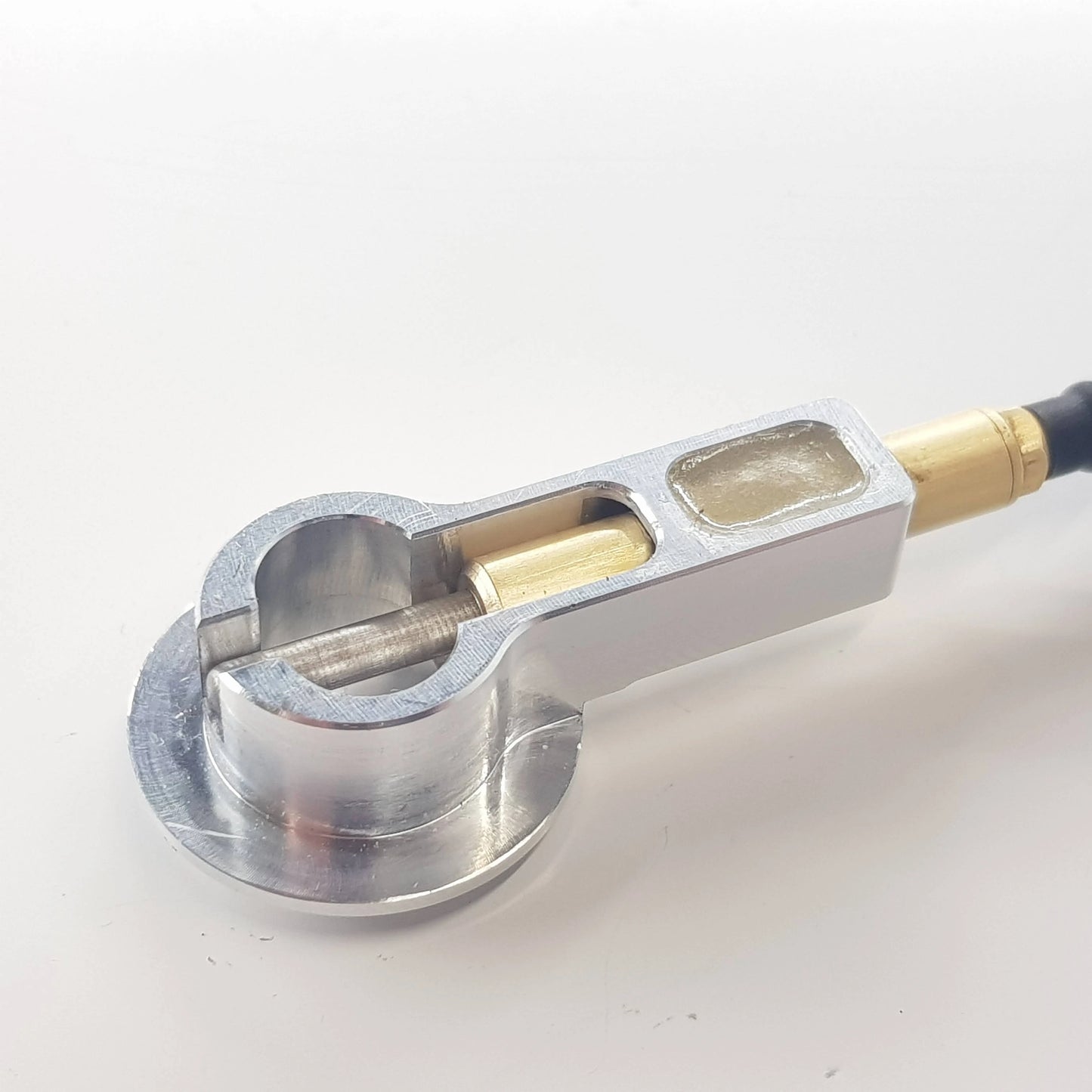 Towing clutch with slip hook for 20 mm servo
